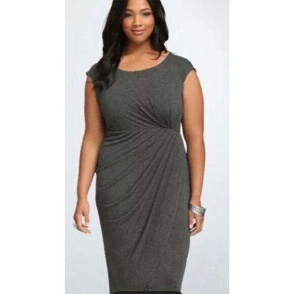 Torrid Women's Ruched Stretch Green Dress Size 1X - Picture 1 of 6